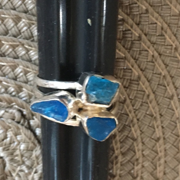 Blue Rough Cut 3 Stones Silver Ring - Picture 2 of 4